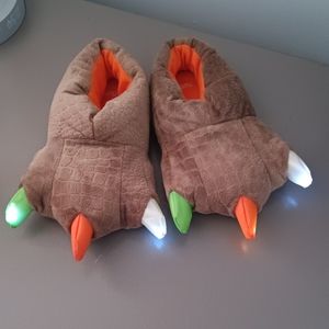 Jurassic World 3-D Dinosaur Raptor Claw Nails Plush Shoes for Kids